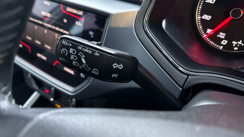 SEAT Arona 1.0 TSI SE Technology 5dr Petrol Hatchback